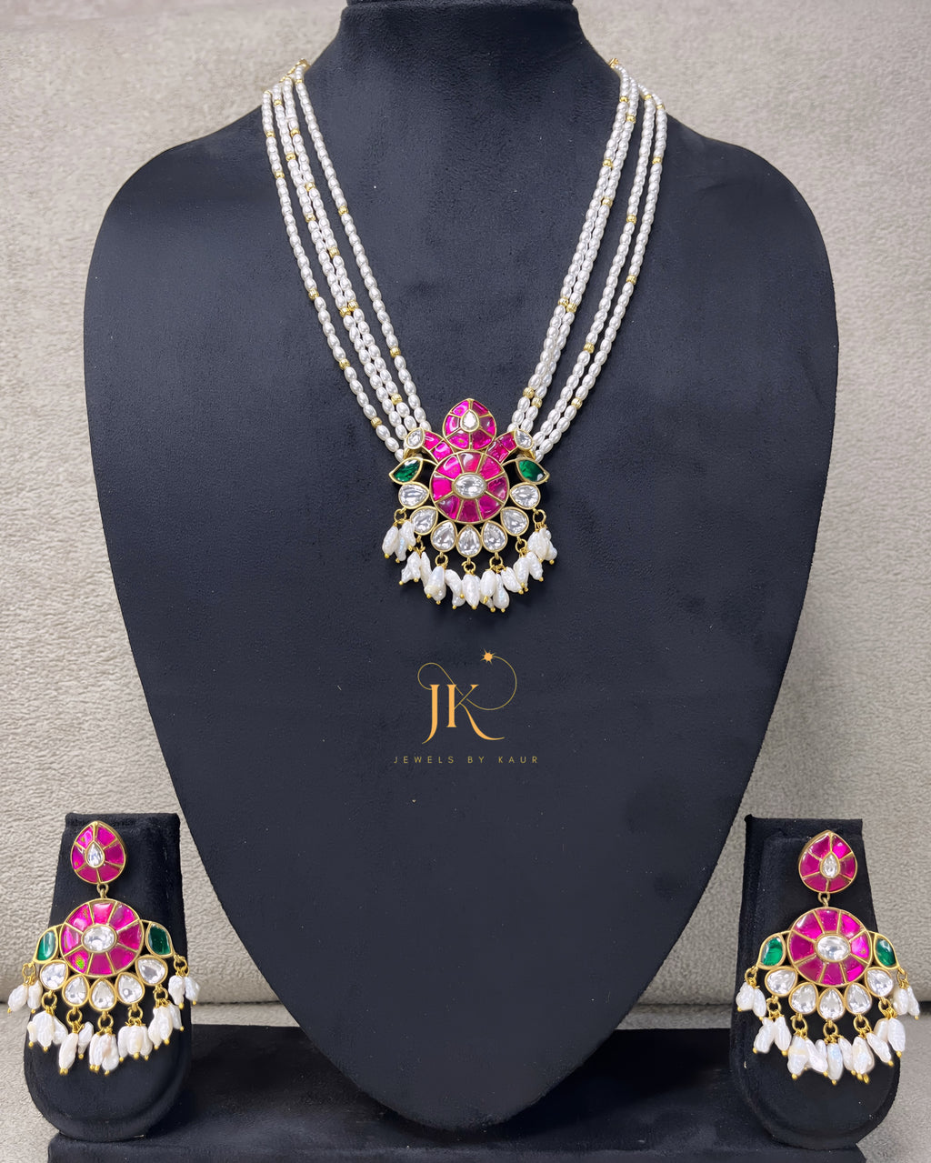 Royal kundan detailing with real rice pearls